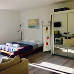 Anna's Lagrasse